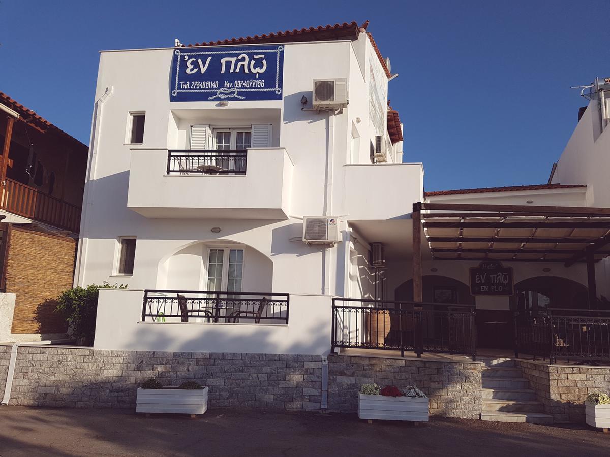 En Plo Hotel Elafonissos Exterior photo
